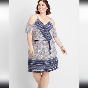Mauricrs Boho dress red white and blue border print cold shoulder Size 2x